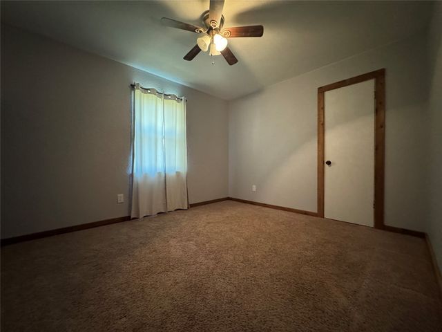 176 CR 45080, Powderly, TX 75473