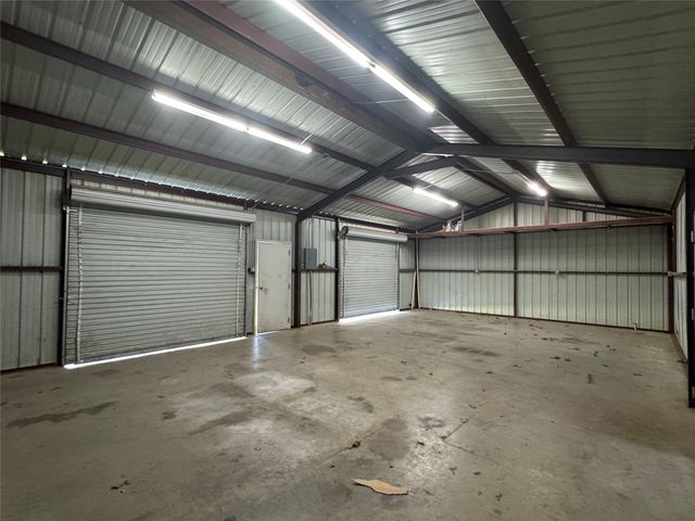 176 CR 45080, Powderly, TX 75473