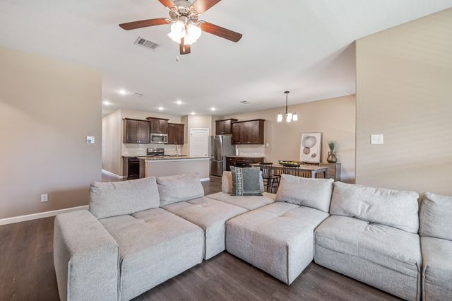 531 Cherry Hills Road, Red Oak, TX 75154