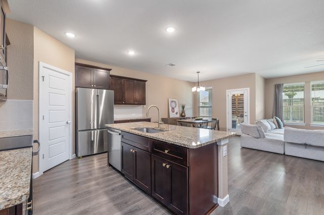 531 Cherry Hills Road, Red Oak, TX 75154