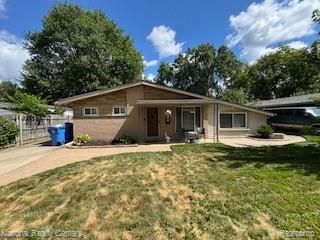 22848 N Brookside Drive, Dearborn Heights, MI 48125