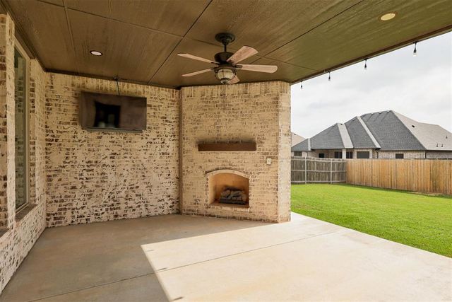400 Bray Lane, Yukon, OK 73099