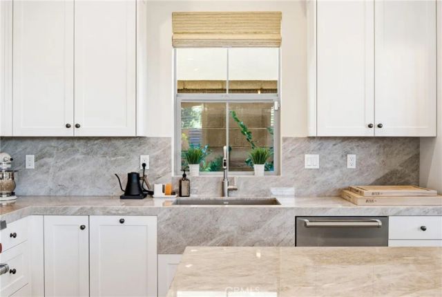 109 Fairgreen, Irvine, CA 92618