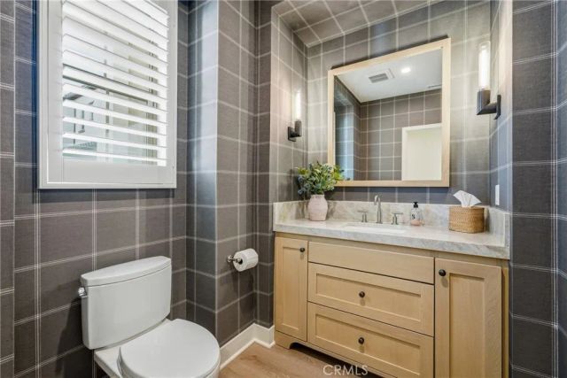 109 Fairgreen, Irvine, CA 92618