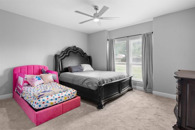 339 S Stewart Avenue, Lancaster, TX 75146
