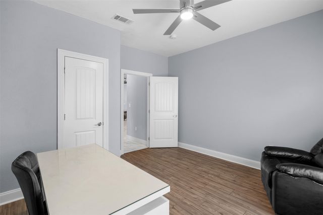 339 S Stewart Avenue, Lancaster, TX 75146