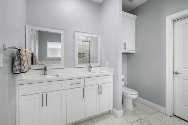 339 S Stewart Avenue, Lancaster, TX 75146