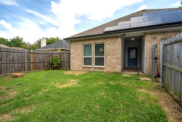 339 S Stewart Avenue, Lancaster, TX 75146