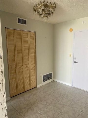 2851 NE 183rd St 1903E, Aventura, FL 33160