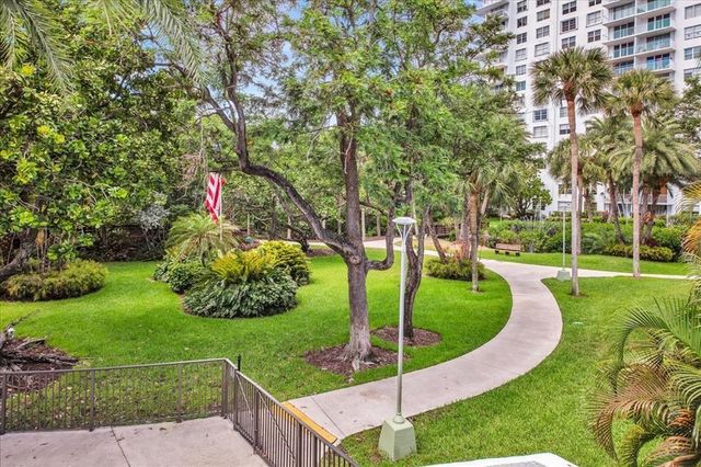2851 NE 183rd St 1903E, Aventura, FL 33160
