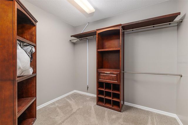 6308 N QUEENSWAY DRIVE, Temple Terrace, FL 33617