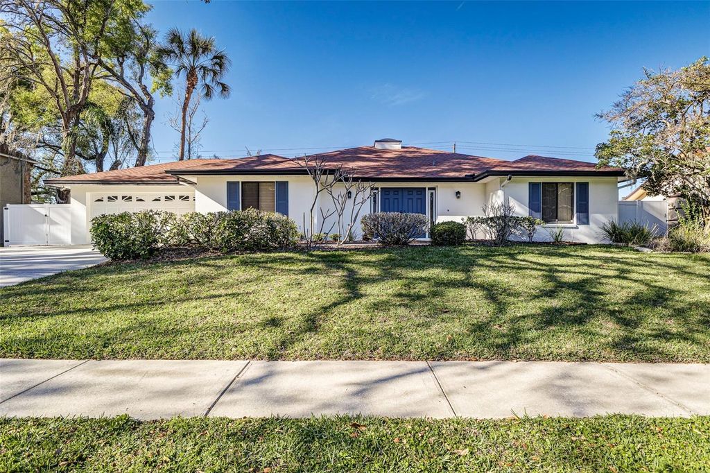 6308 N QUEENSWAY DRIVE, Temple Terrace, FL 33617