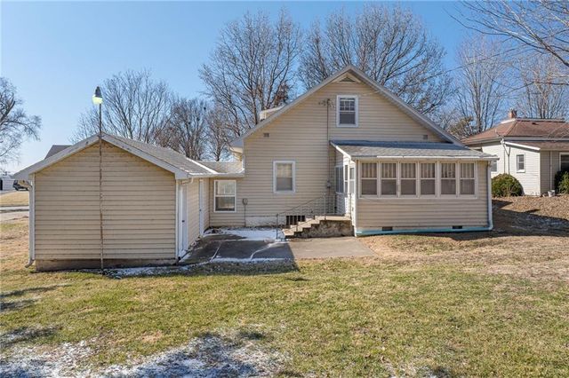 910 Savannah Street, Mound City, MO 64470