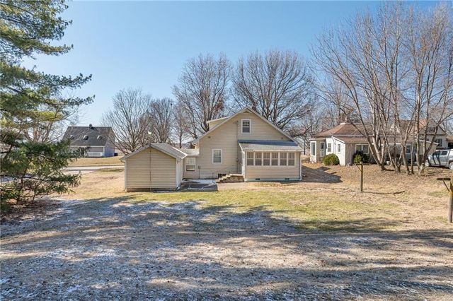 910 Savannah Street, Mound City, MO 64470