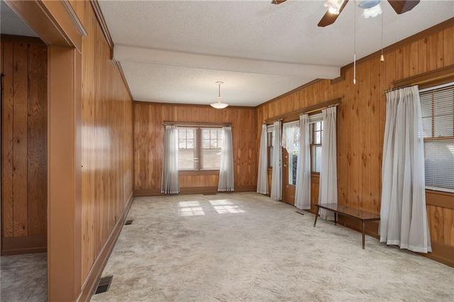 910 Savannah Street, Mound City, MO 64470