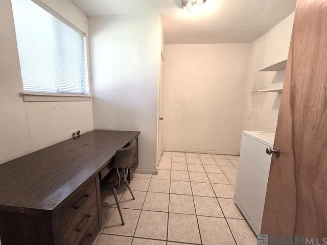 780 Sherwood Forest Blvd, Baton Rouge, LA 70815
