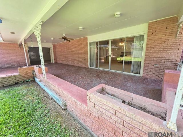 780 Sherwood Forest Blvd, Baton Rouge, LA 70815