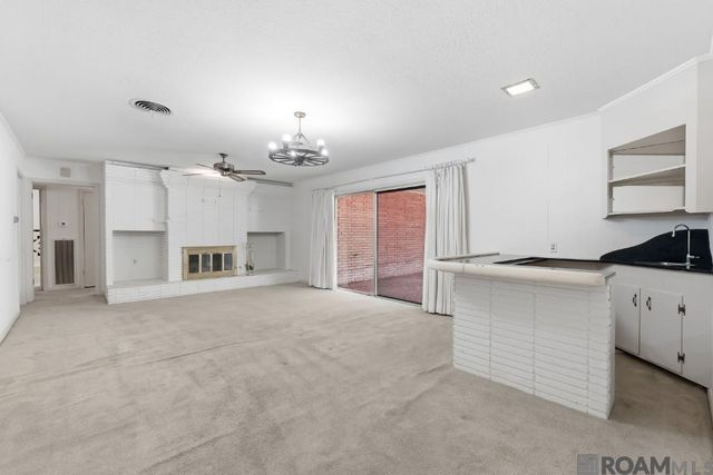 780 Sherwood Forest Blvd, Baton Rouge, LA 70815