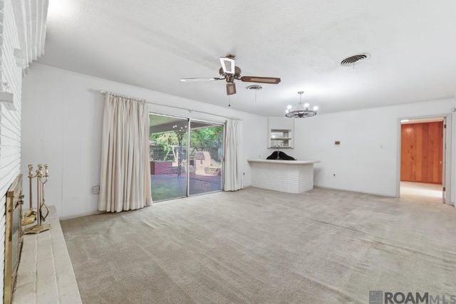 780 Sherwood Forest Blvd, Baton Rouge, LA 70815
