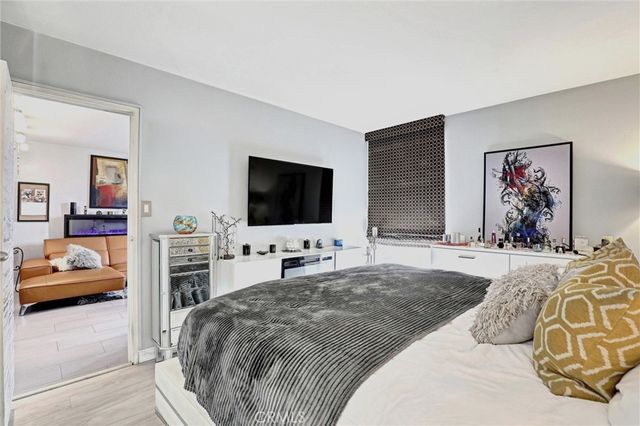 1750 E Ocean Boulevard 101, Long Beach, CA 90802