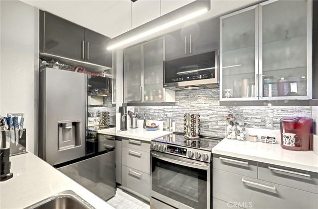 1750 E Ocean Boulevard 101, Long Beach, CA 90802