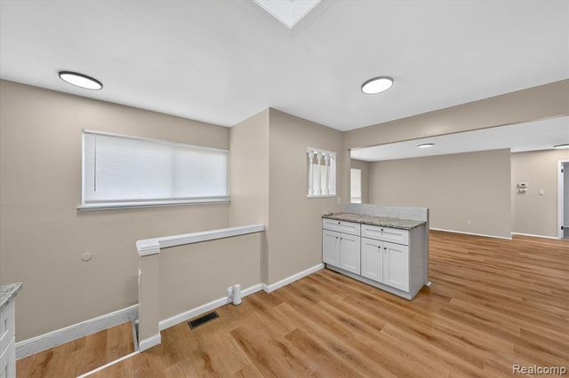 33618 Warren Road, Westland, MI 48185