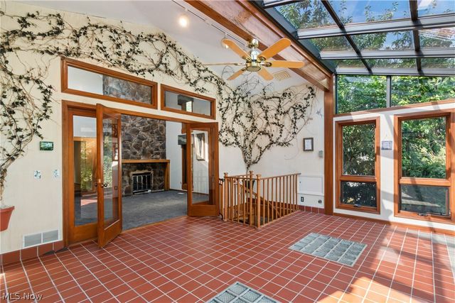 2317 Raintree Street NE, Canton, OH 44705