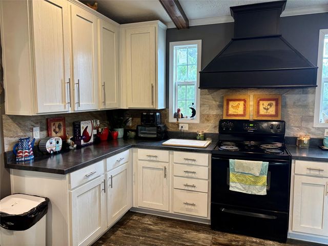 707 Bill Rasbeary Road, Woodlake, TX 75865