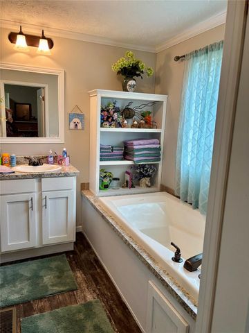 707 Bill Rasbeary Road, Woodlake, TX 75865