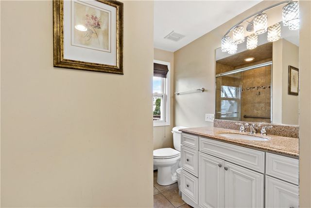 5 Luther Avenue, East Providence, RI 02914