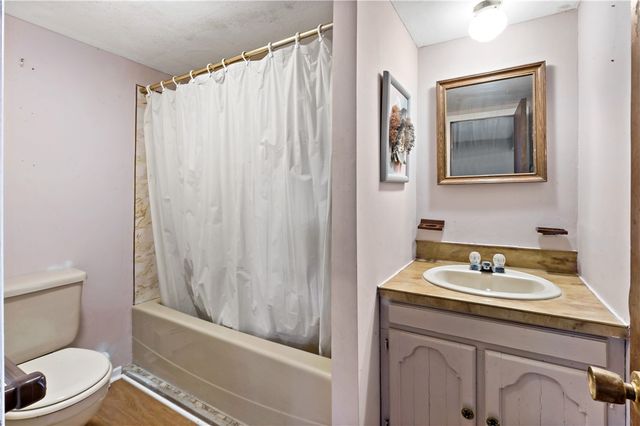 5 Luther Avenue, East Providence, RI 02914