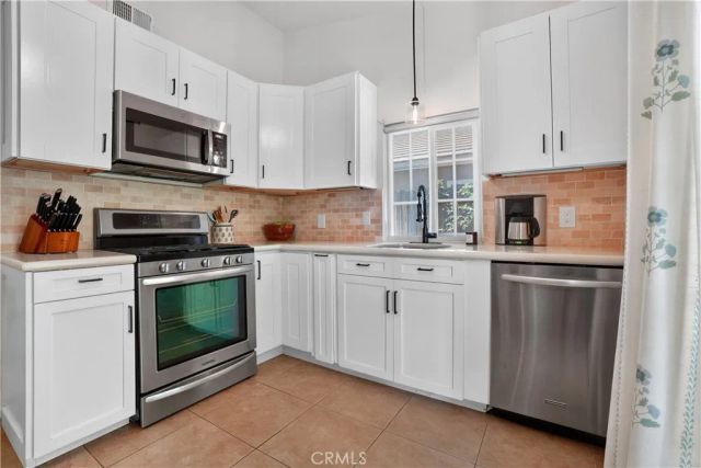 39771 Old Carriage, Murrieta, CA 92563