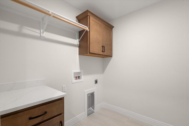 4820 WHISPER CT, Columbia, MO 65203