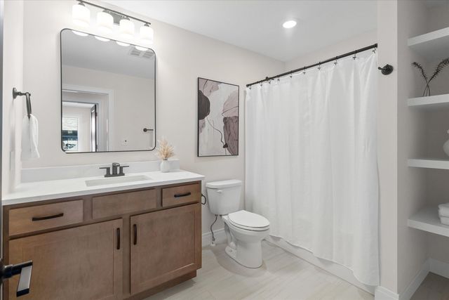 4820 WHISPER CT, Columbia, MO 65203