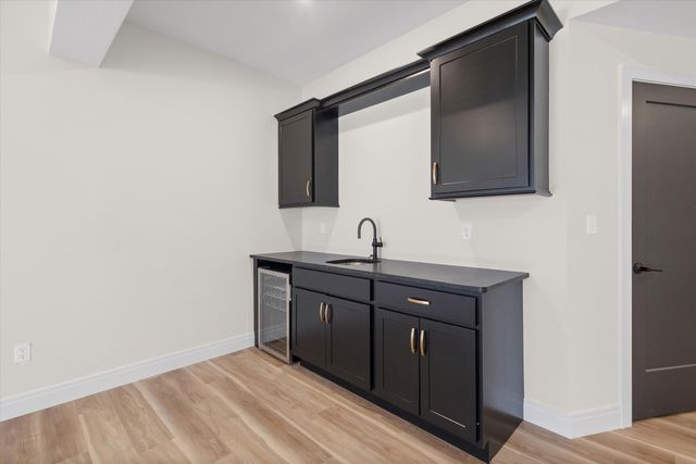 4820 WHISPER CT, Columbia, MO 65203