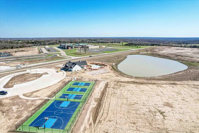 4820 WHISPER CT, Columbia, MO 65203