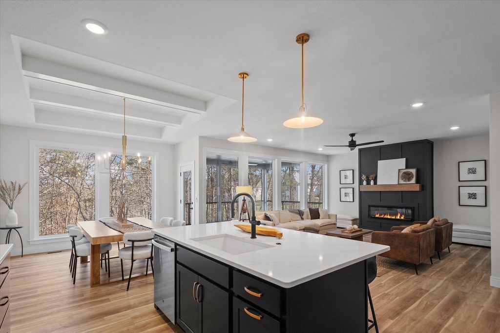 4820 WHISPER CT, Columbia, MO 65203