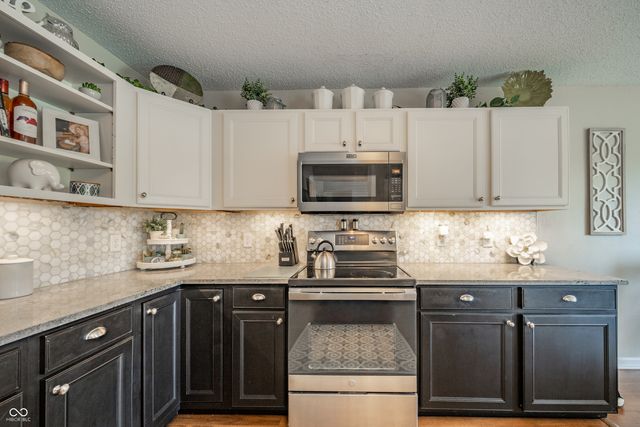 9378 W Rising Sun Drive, Pendleton, IN 46064
