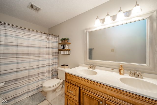 9378 W Rising Sun Drive, Pendleton, IN 46064