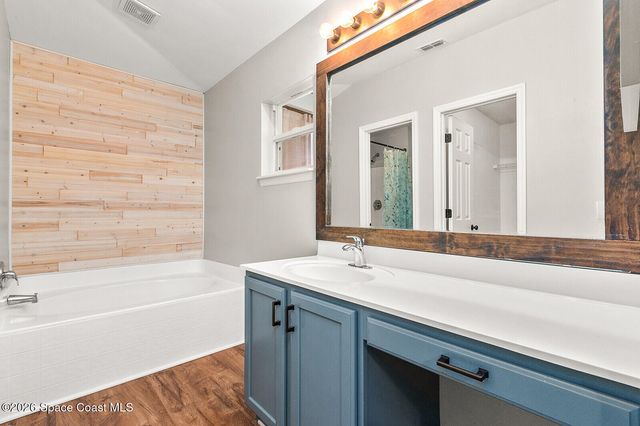 2152 Spring Creek Circle NE, Palm Bay, FL 32905