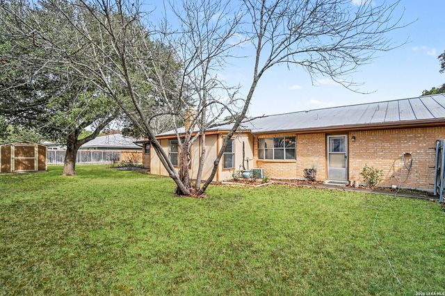 1203 Clearwater, New Braunfels, TX 78130