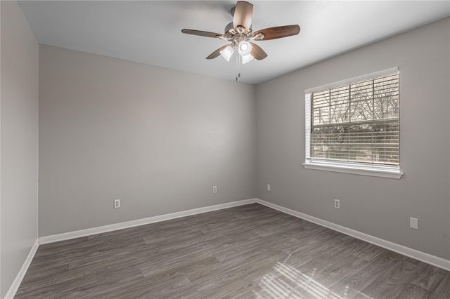 600 Palm Street 16, Huntsville, TX 77340