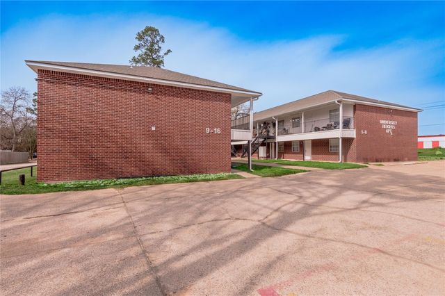600 Palm Street 16, Huntsville, TX 77340