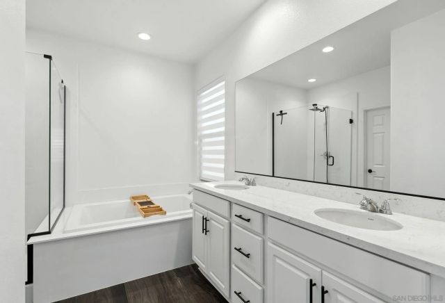 32005 Radiant Dr, Temecula, CA 92591