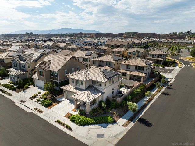 32005 Radiant Dr, Temecula, CA 92591