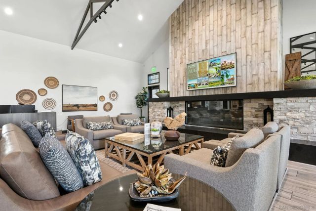 32005 Radiant Dr, Temecula, CA 92591