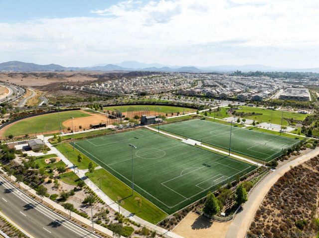 32005 Radiant Dr, Temecula, CA 92591