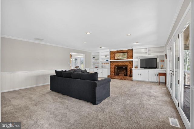 10223 CEDAR POND DR, Vienna, VA 22182