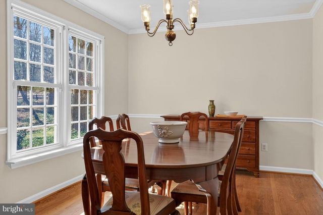 10223 CEDAR POND DR, Vienna, VA 22182