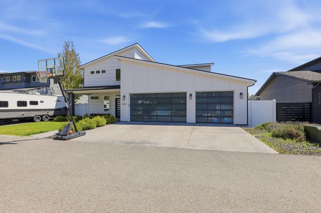 4518 N Dale Ln, Spokane, WA 99212